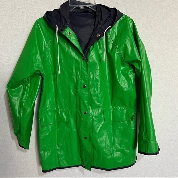 Vintage Vinyl Apple Green & Navy Retro Raincoat with Hood Drawstring Like New  M - Picture 2 of 16